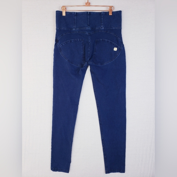 FREDDY $199 WR.UP Denim High Waisted Full Length Blue Dark Wash size 10 Stretch - Picture 7 of 16